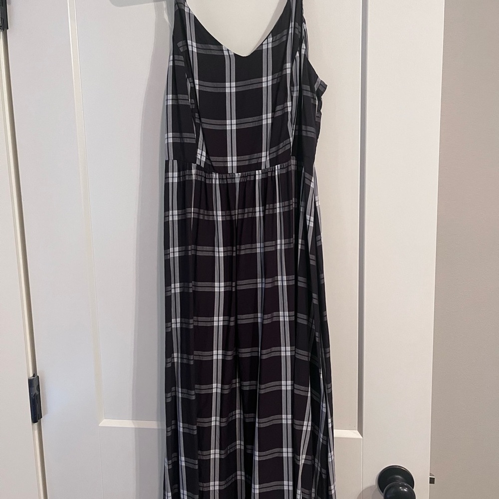 Old Navy Black and White Checkered Maxi Dress